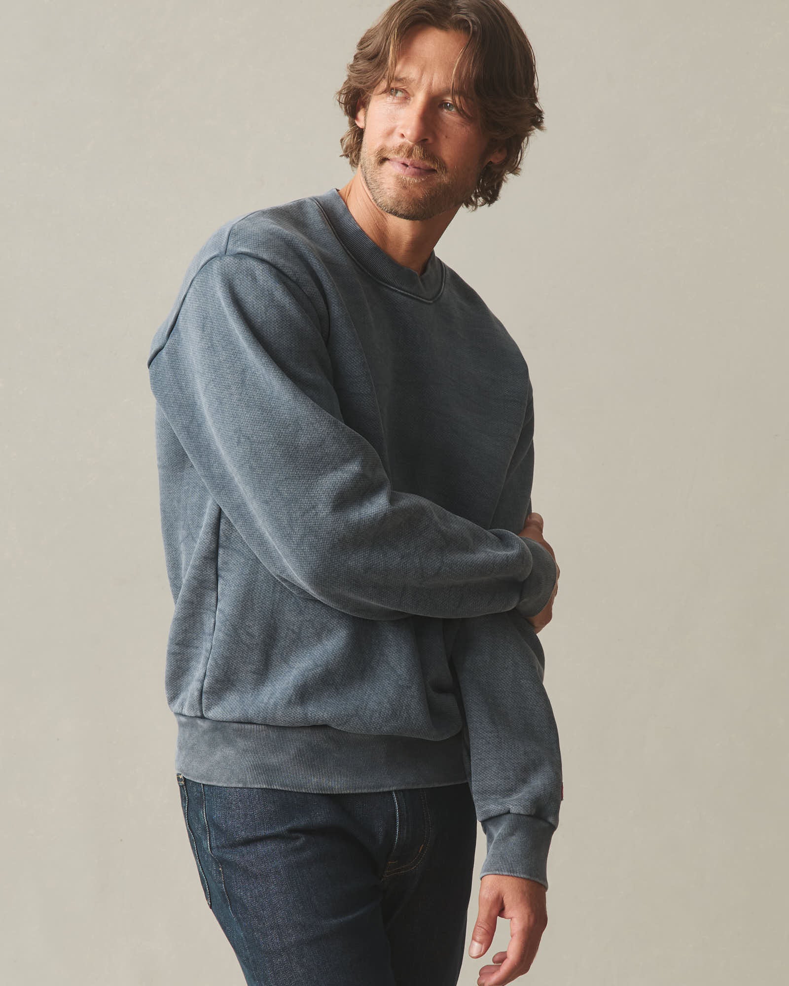 Unisex American Vintage Crew Sweatshirt - Mineral Wash Metropolitan Grey - Image 2