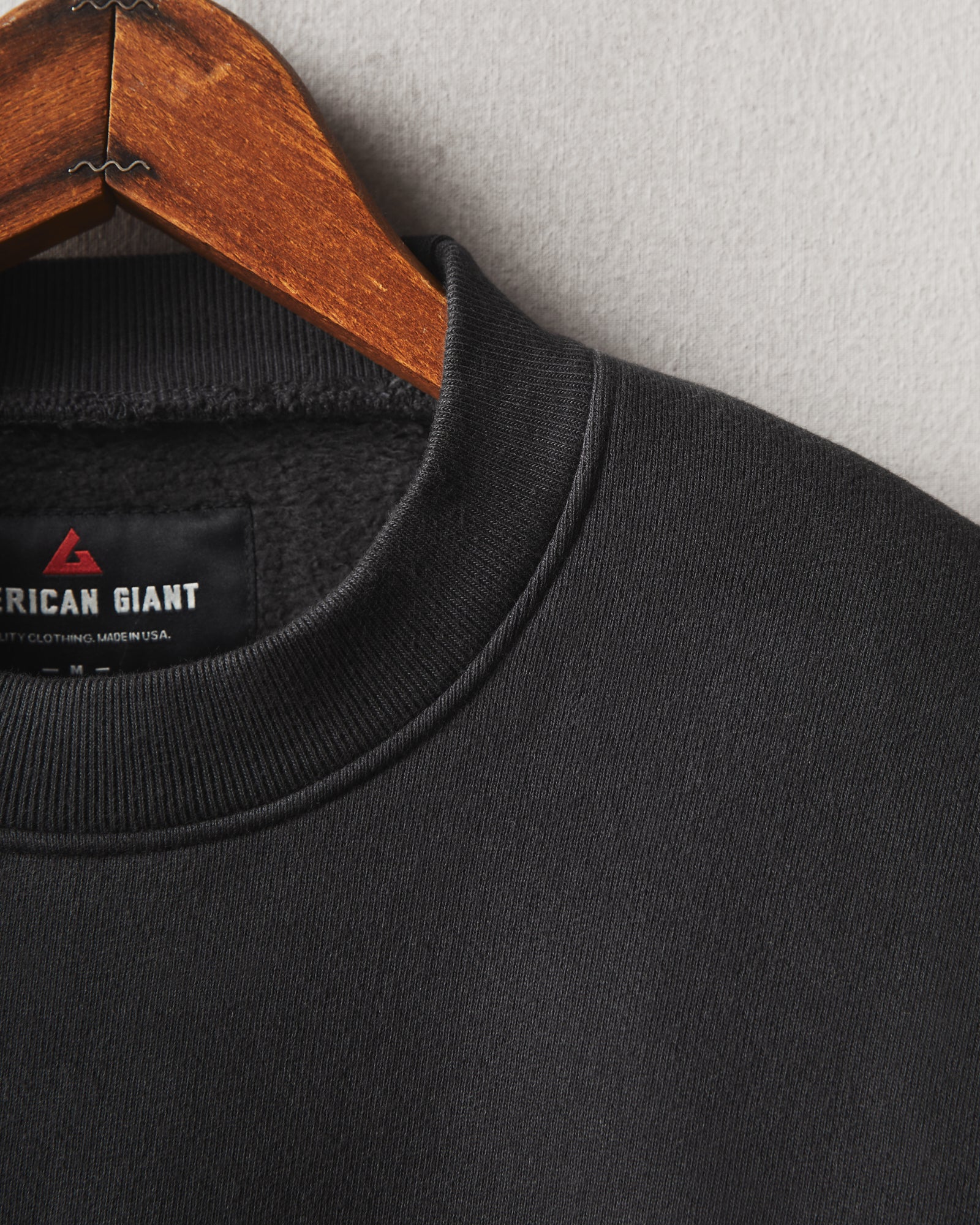 Unisex American Vintage Crew Sweatshirt - Washed Black - Image 9