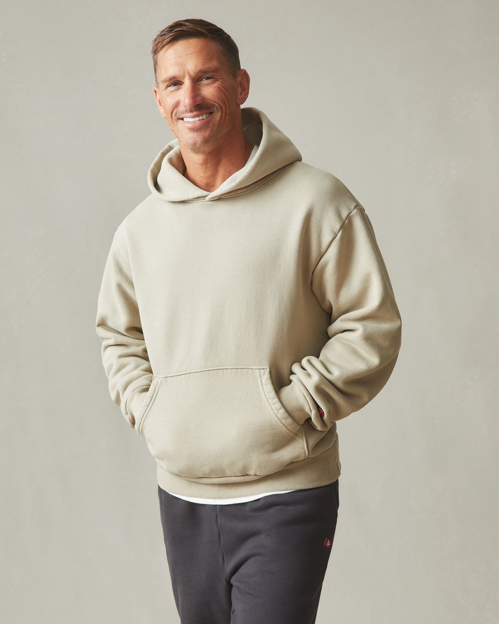 Unisex American Vintage Pullover - Lemon Pepper - Image 2