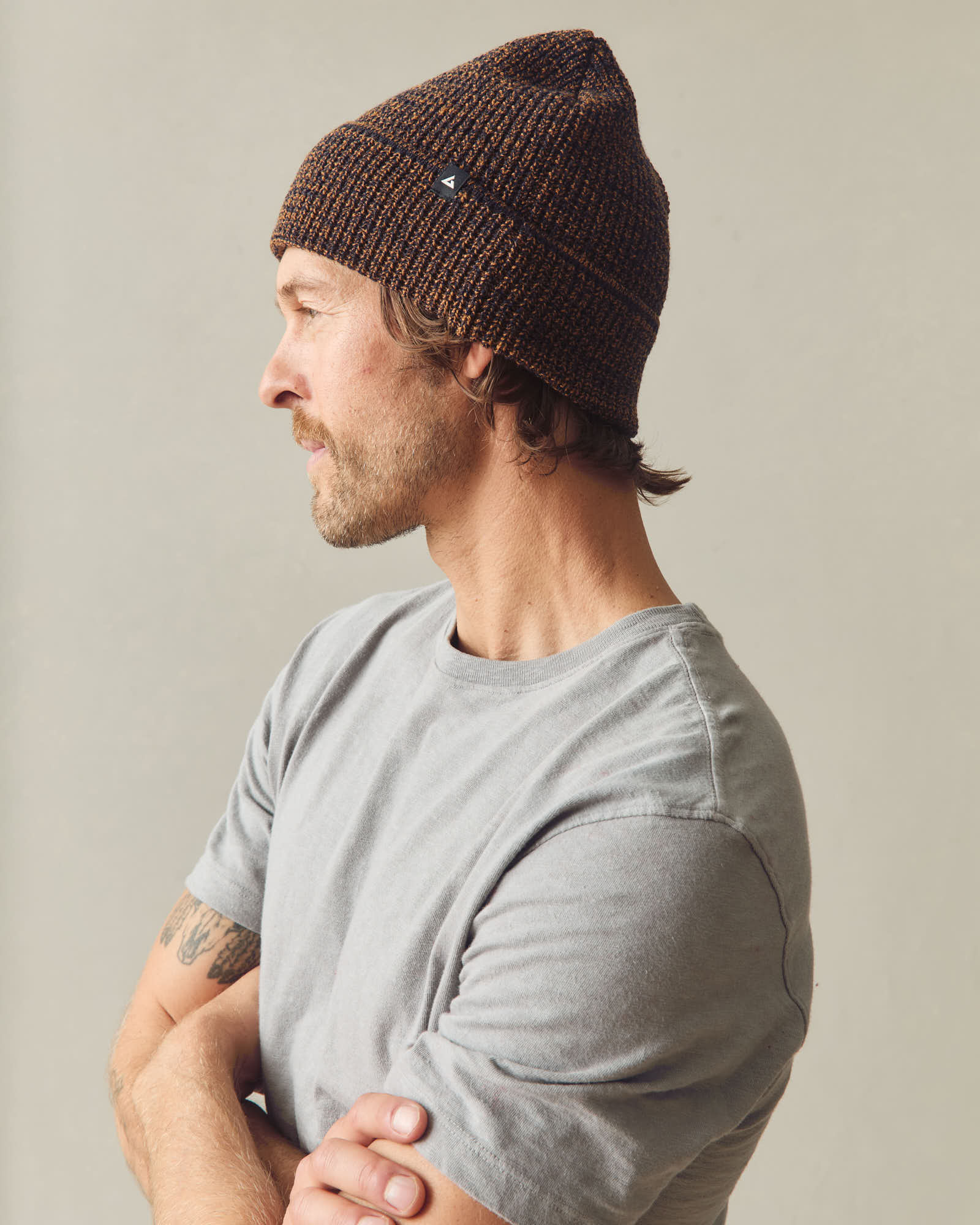 Cuffed Marled Merino Wool Beanie - Marled Copper Navy - Image 4