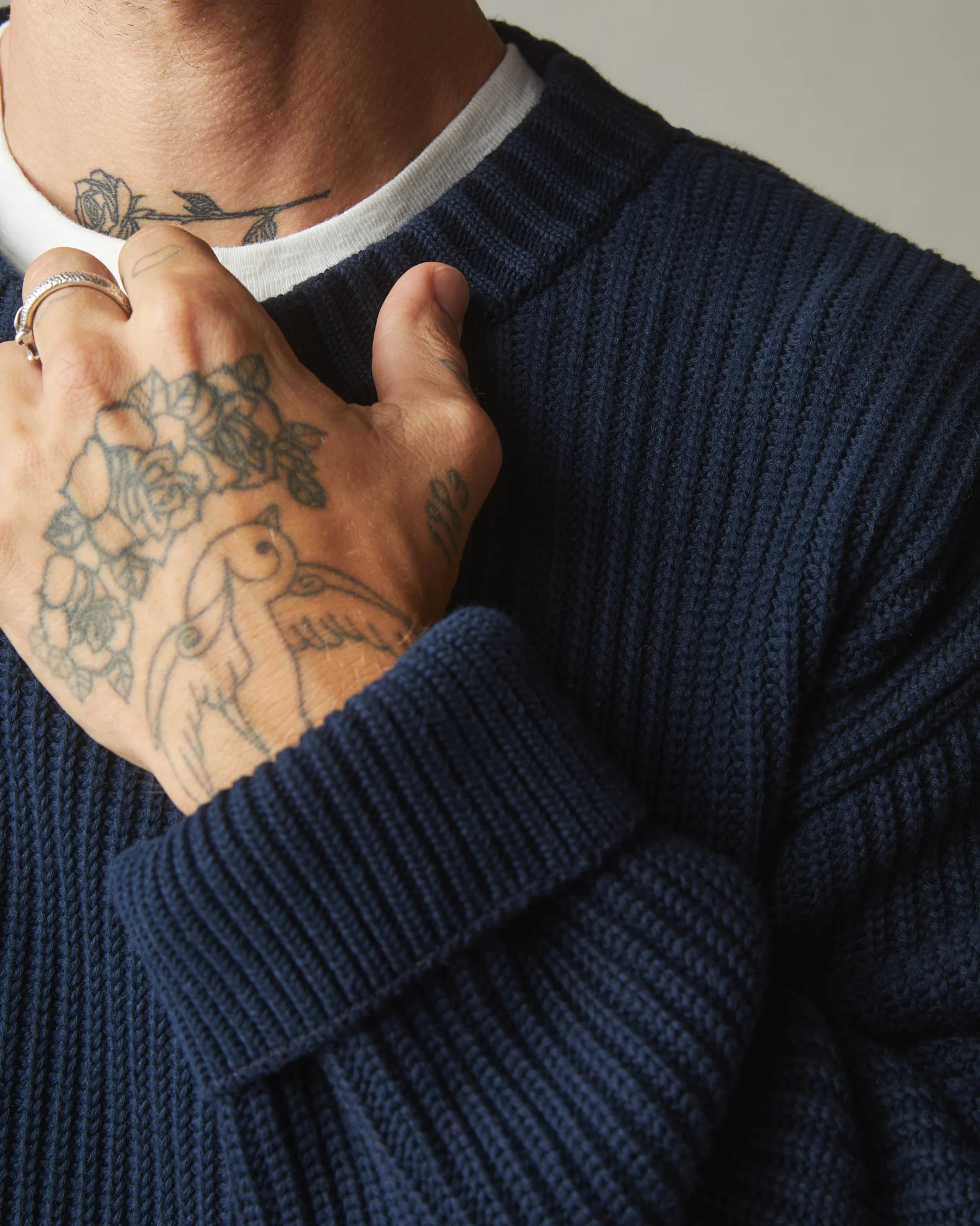 Men's Chunky Cotton Sweater - Dark Navy - Image 4