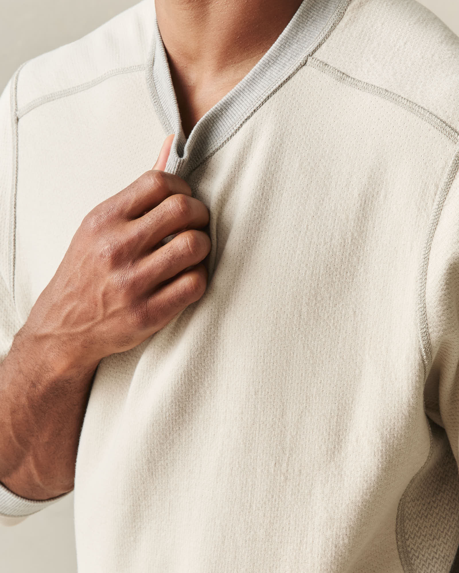 Men's Reversible Crew - Feather Grey - Image 9