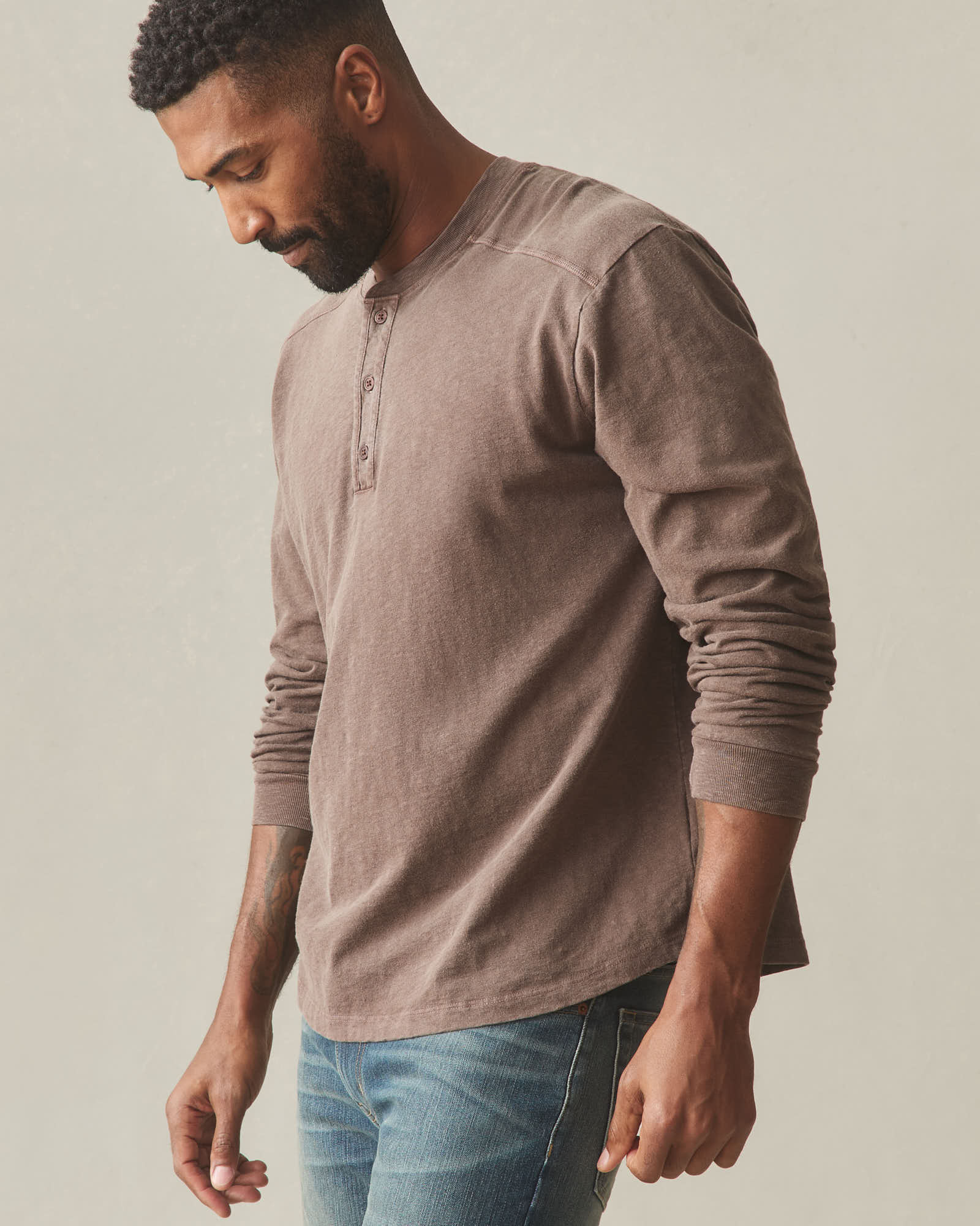 Men's Broken-In Premium Slub Long Sleeve Henley - Washed Coffee Quartz - Image 3