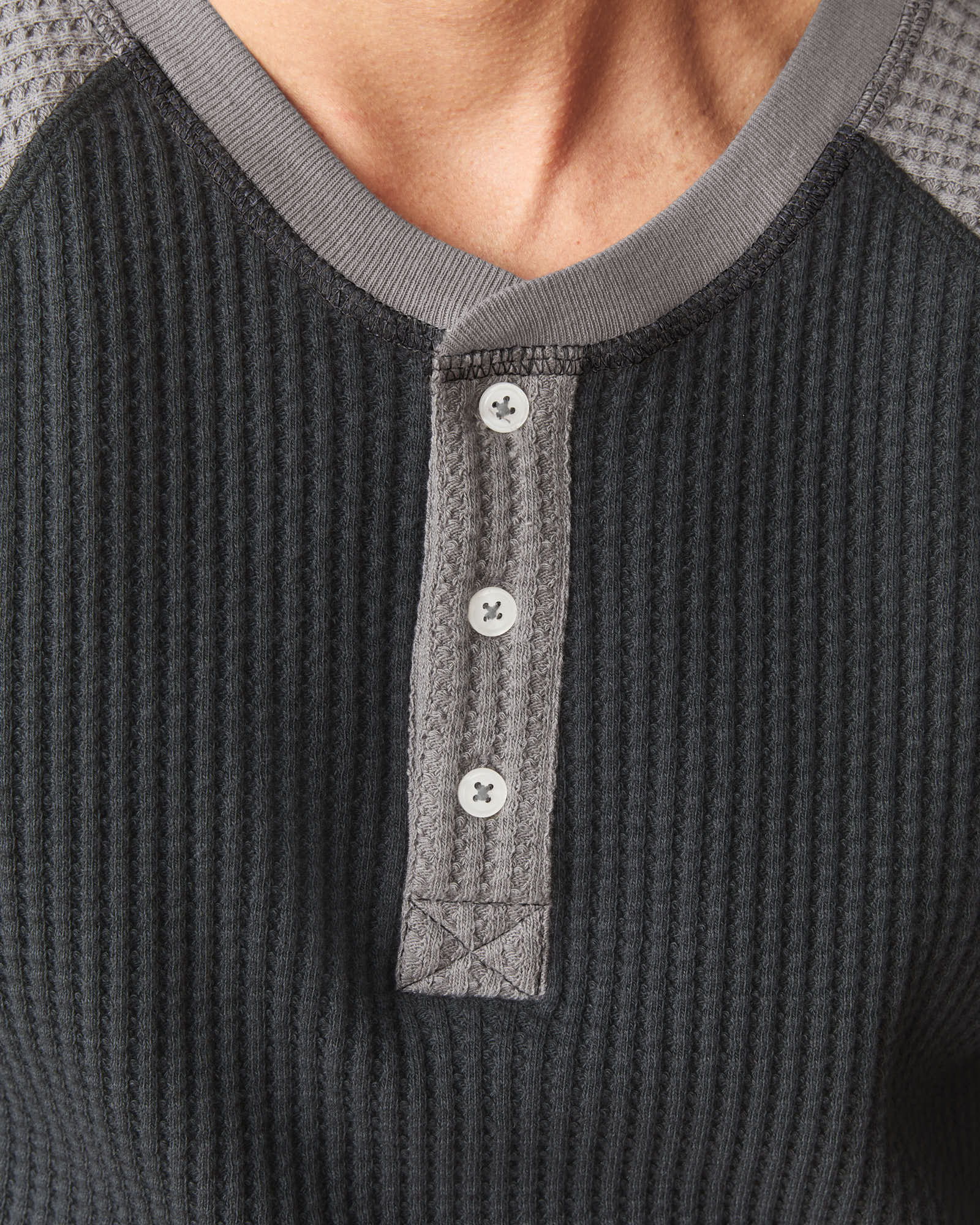 Men's Colorblock Waffle Long Sleeve Henley - Black Thunderstorm - Image 4