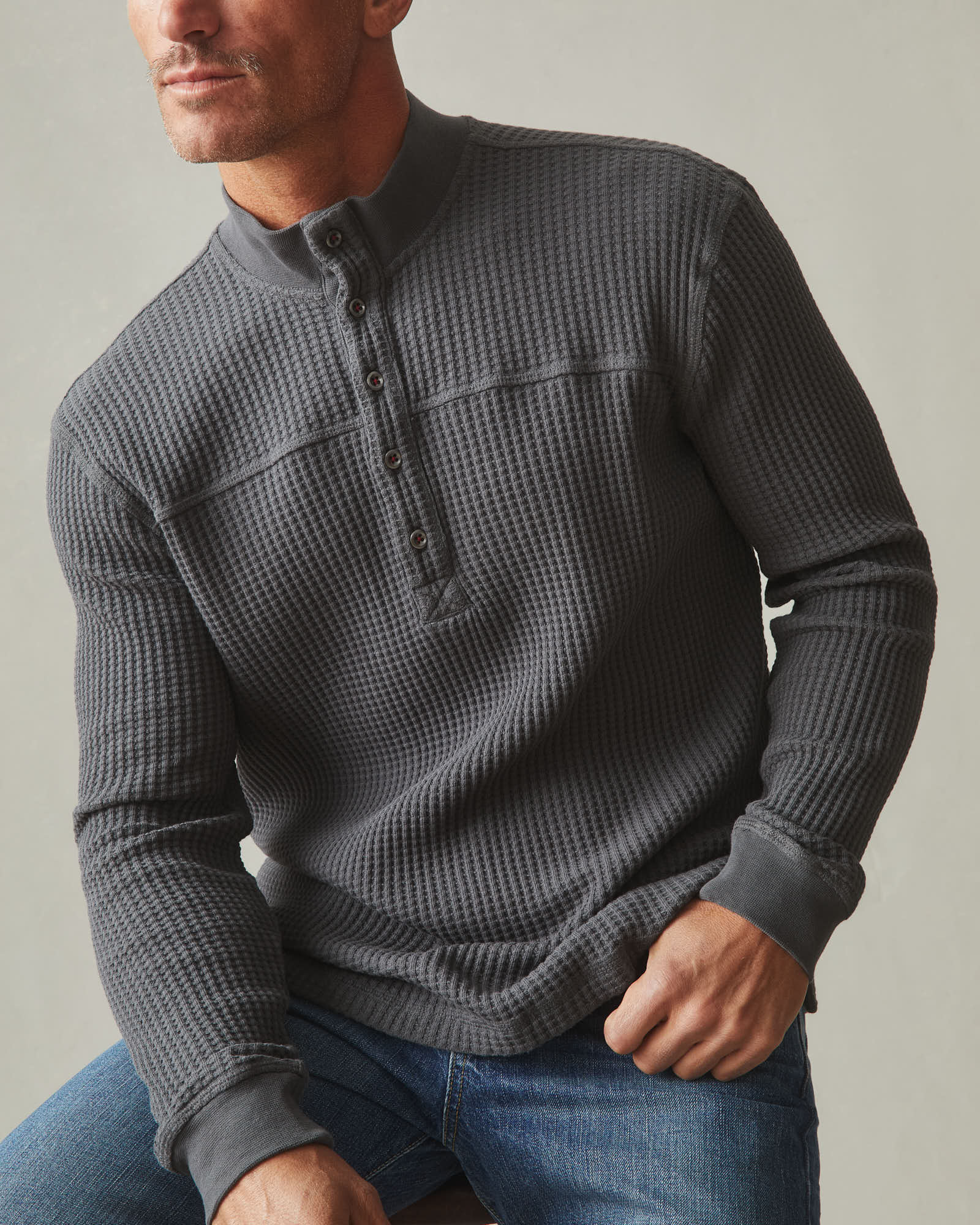 Men's Waffle Yoke Henley Tee - Dark Charcoal - Image 5