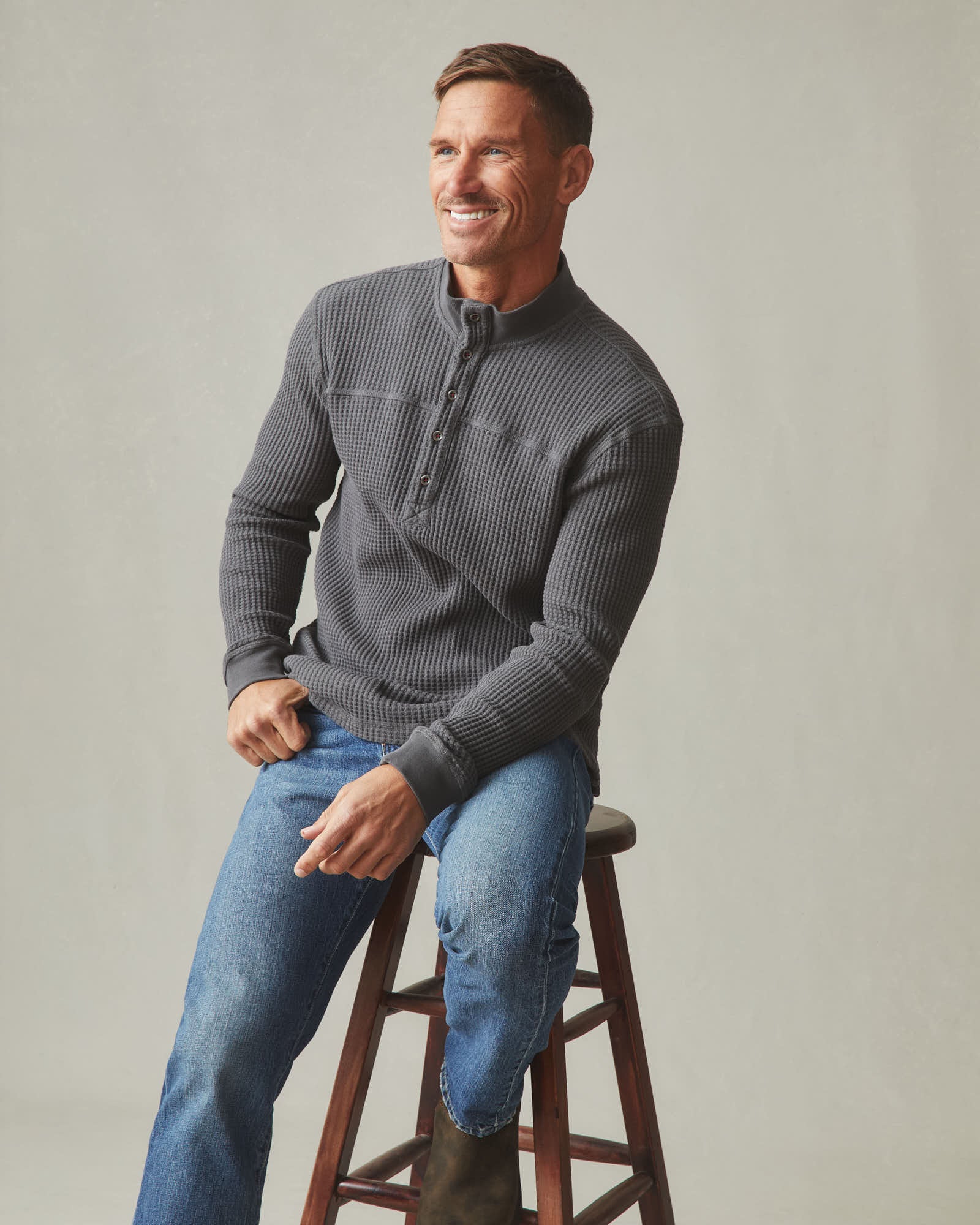 Men's Waffle Yoke Henley Tee - Dark Charcoal - Image 6