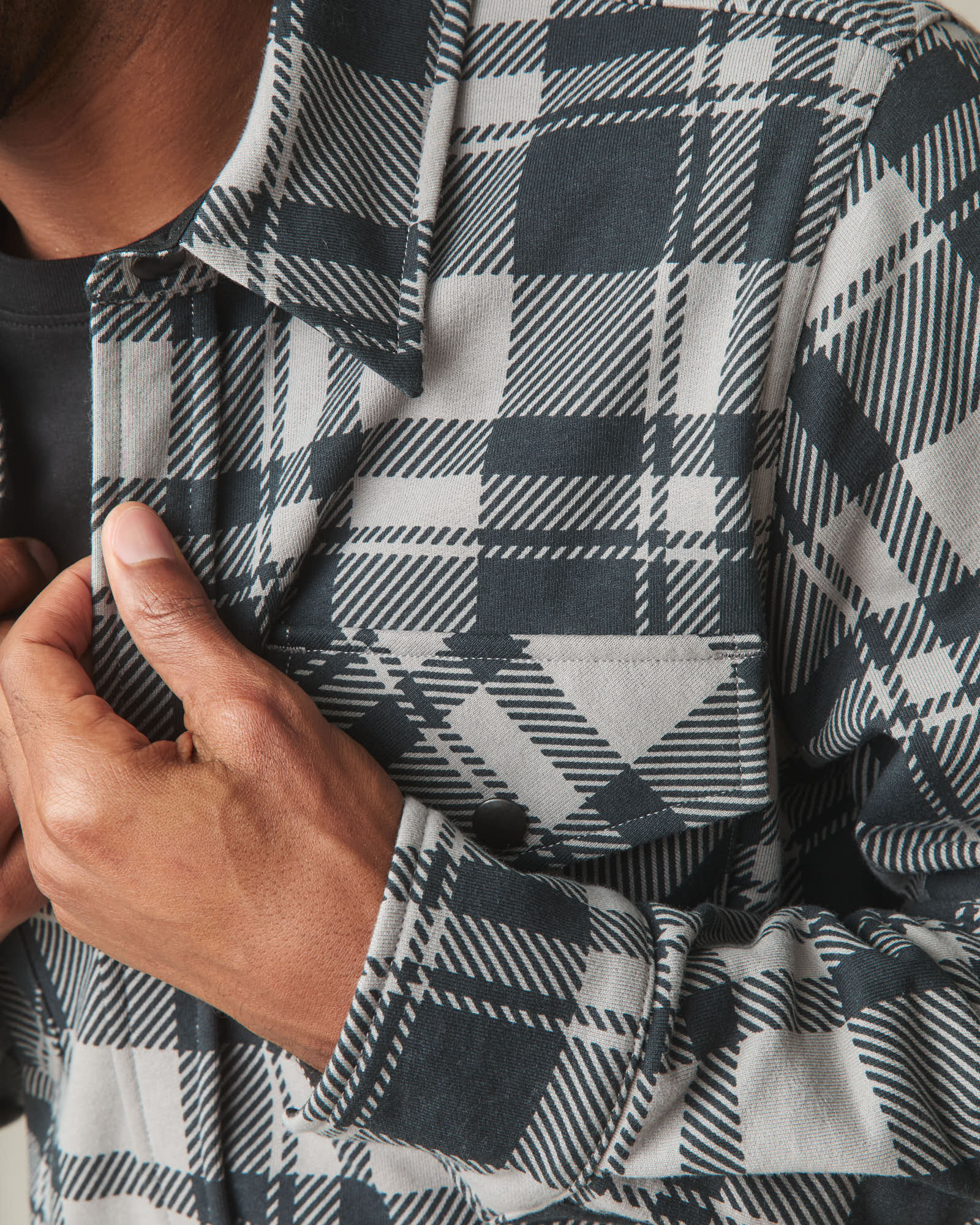 Unisex Redwood Fleece Overshirt - Silent Storm Plaid - Image 5