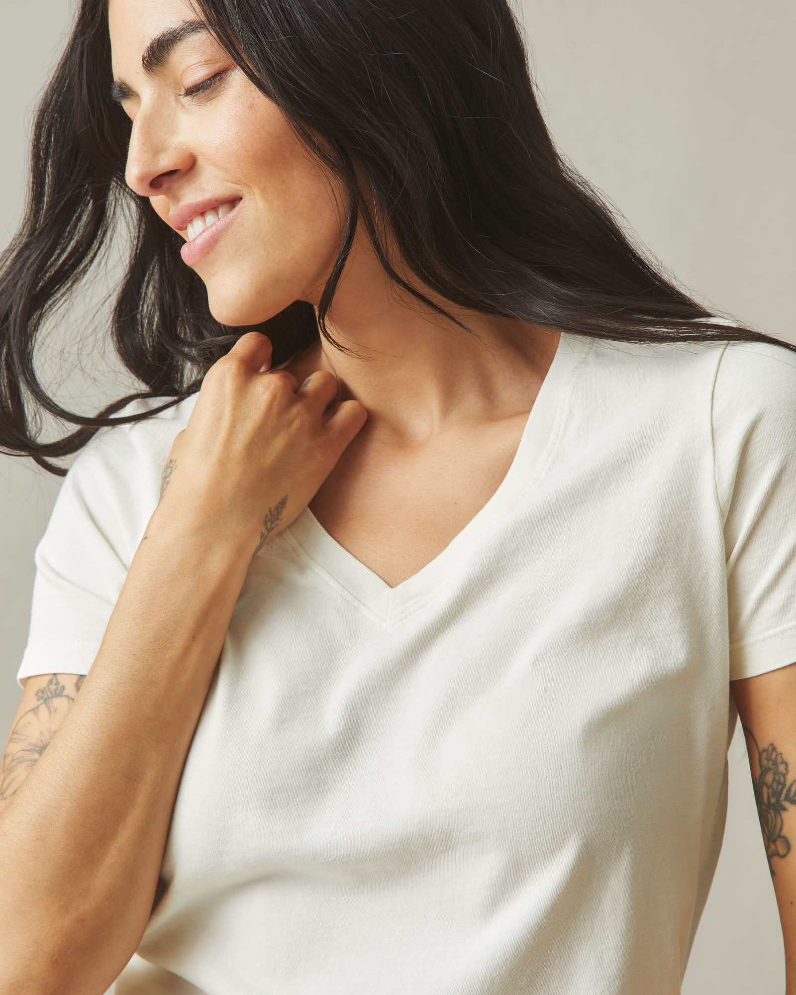 Women's Classic Cotton V-Neck Tee - Turtledove - Image 4