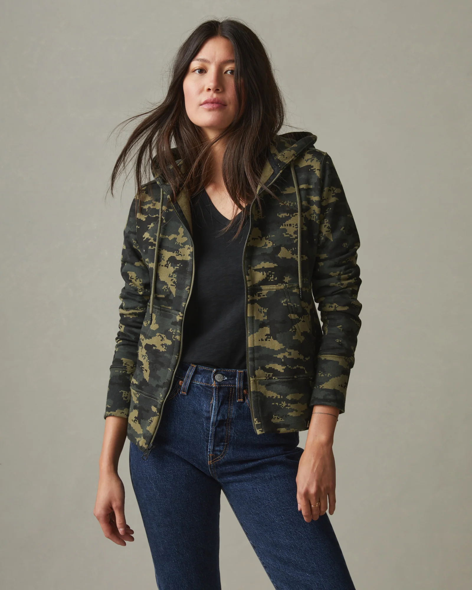 Women's Classic Full Zip - Drab Olive Digital Camo - Image 4