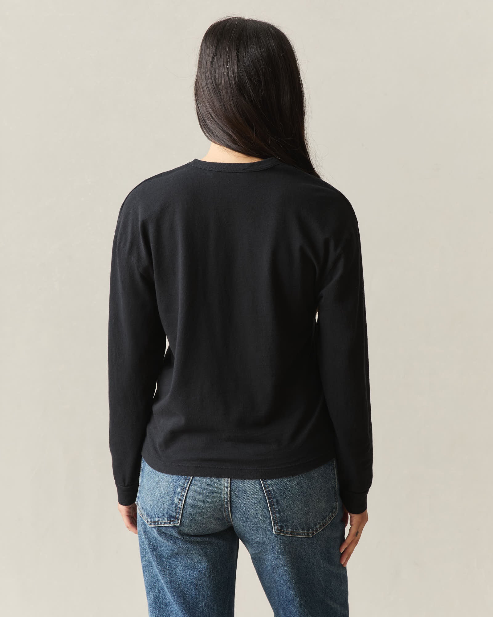 Women's Hemp Long Sleeve Crew Tee - Black - Image 3