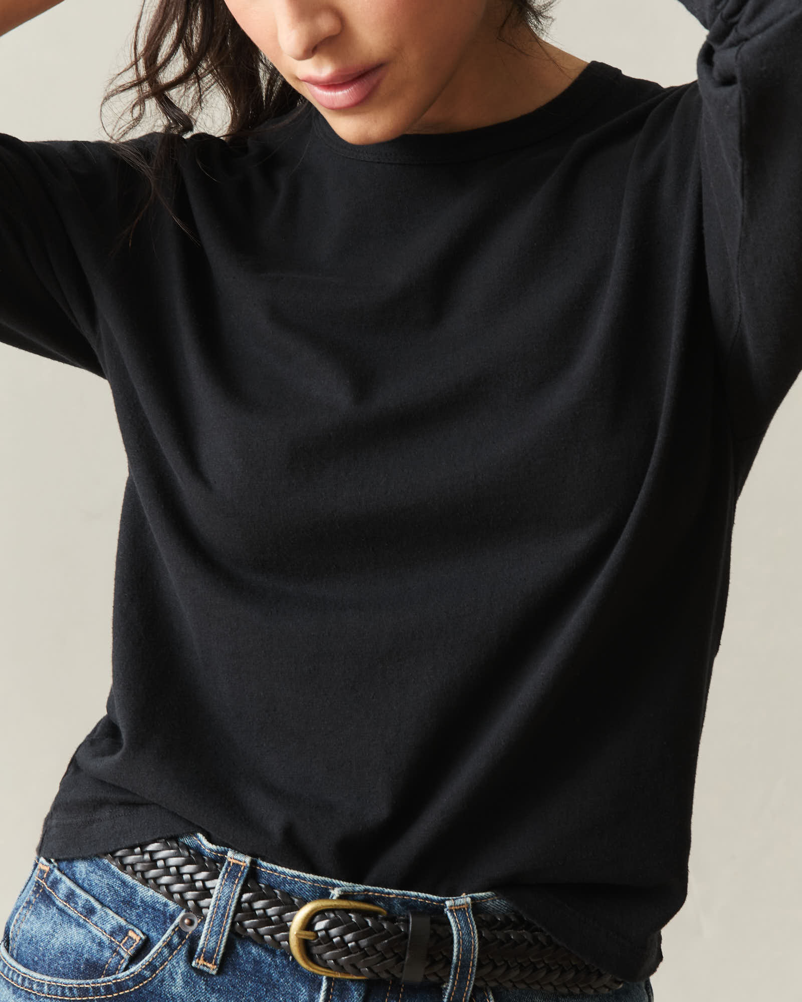 Women's Hemp Long Sleeve Crew Tee - Black - Image 4