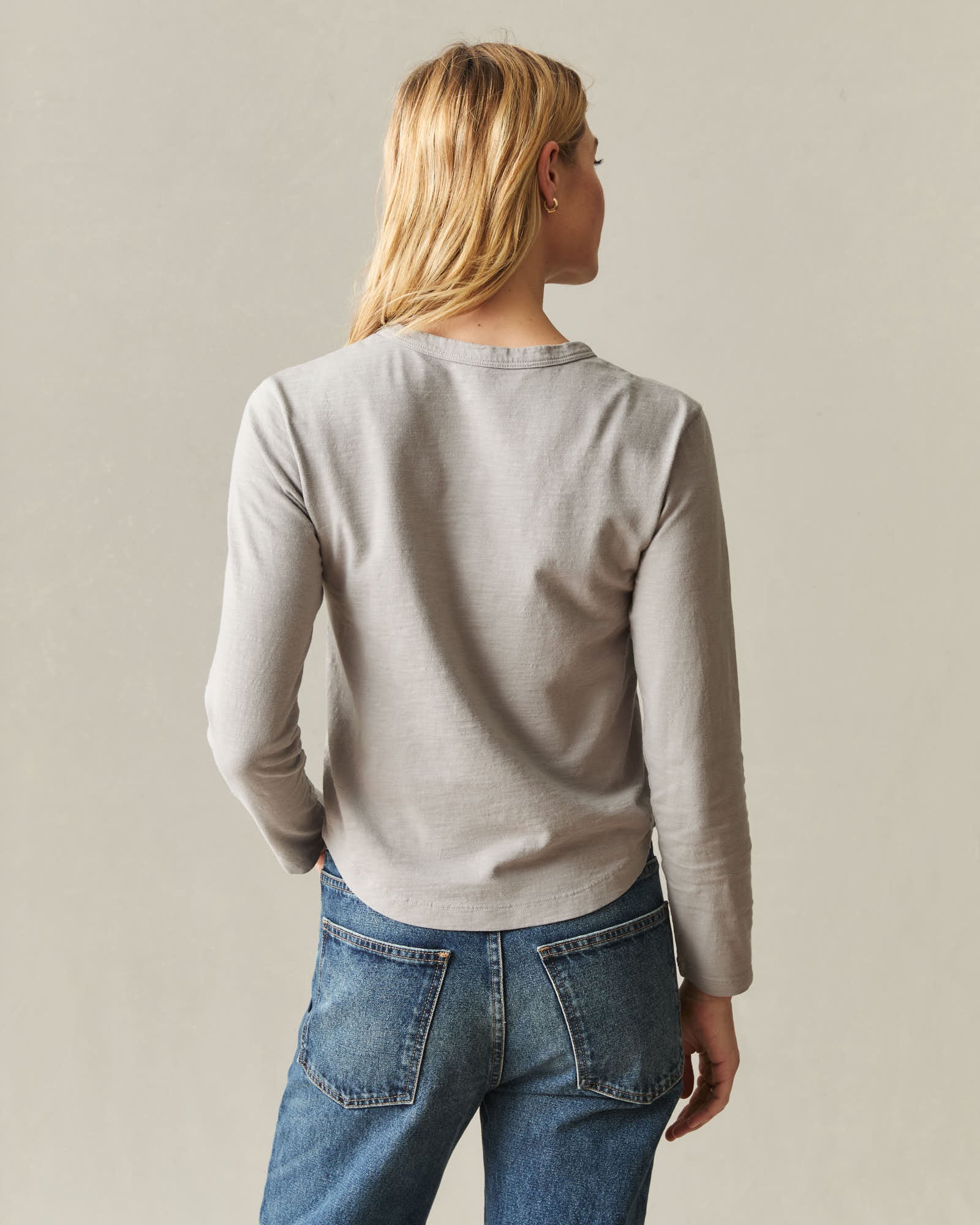 Women's Premium Slub Curved Hem Long Sleeve - Morning Dove - Image 3