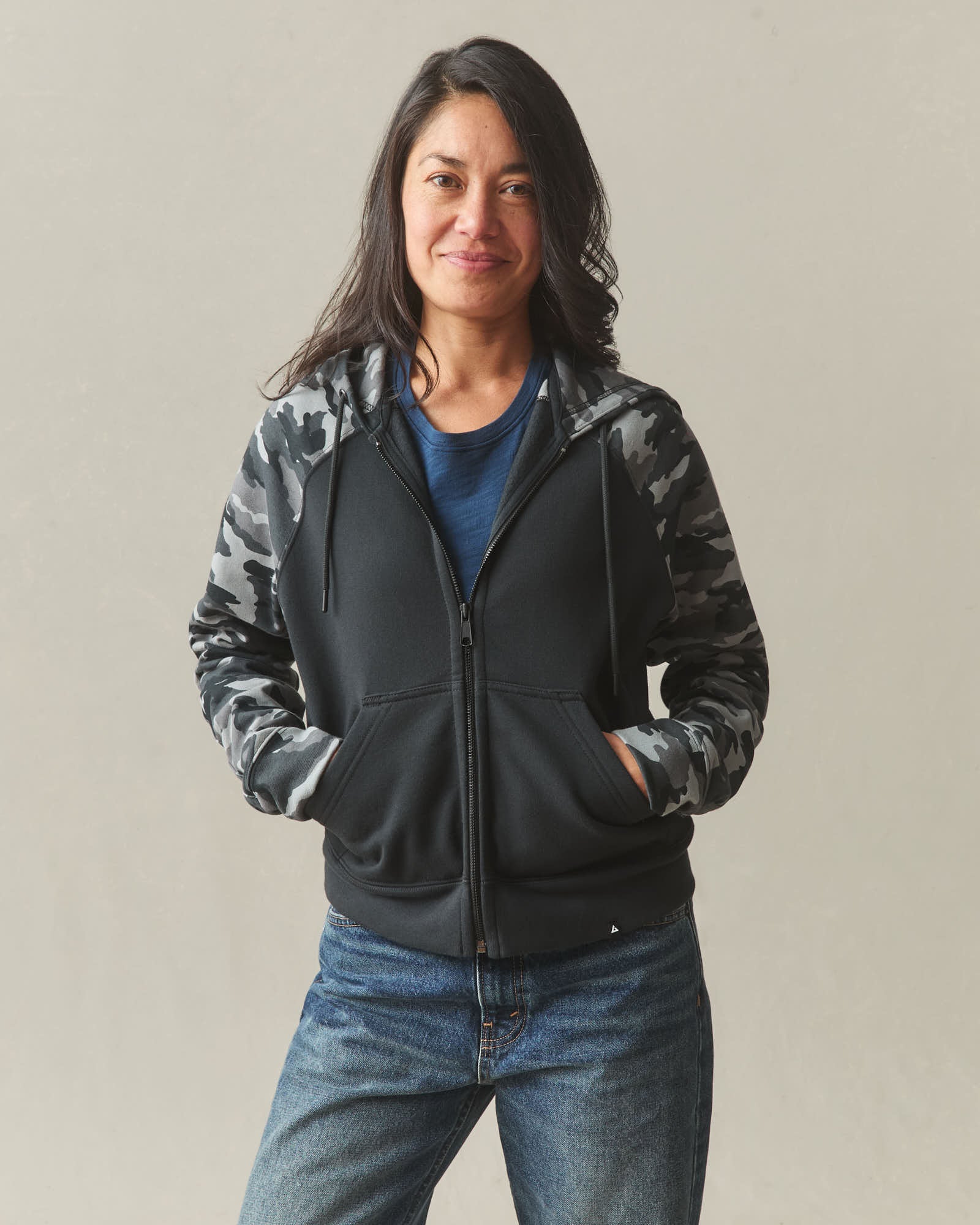 Women's Raglan Classic Full Zip - Black Camo - Image 2