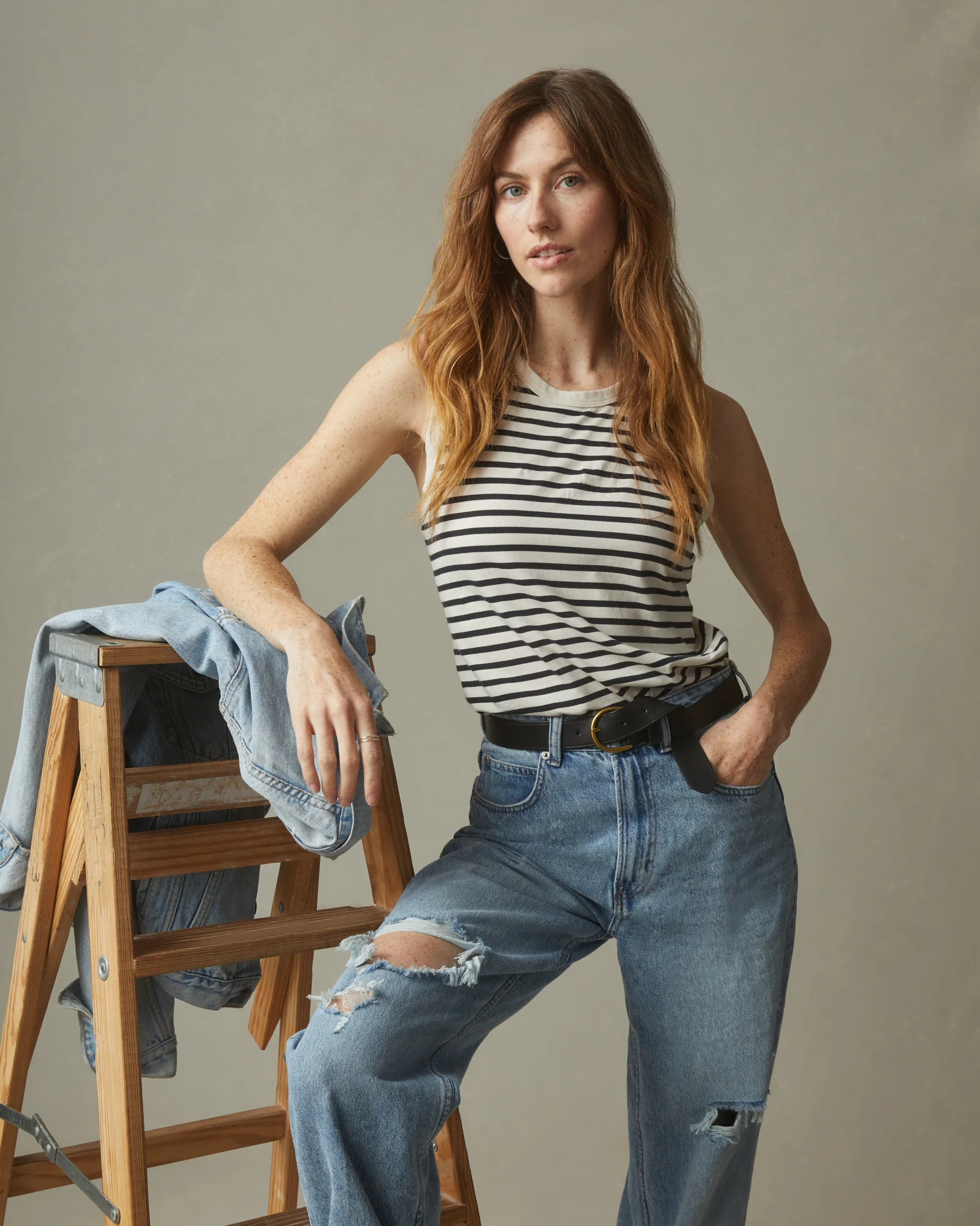 Women's Striped Classic Cotton Muscle Tank - Turtledove / Dark Navy - Image 4