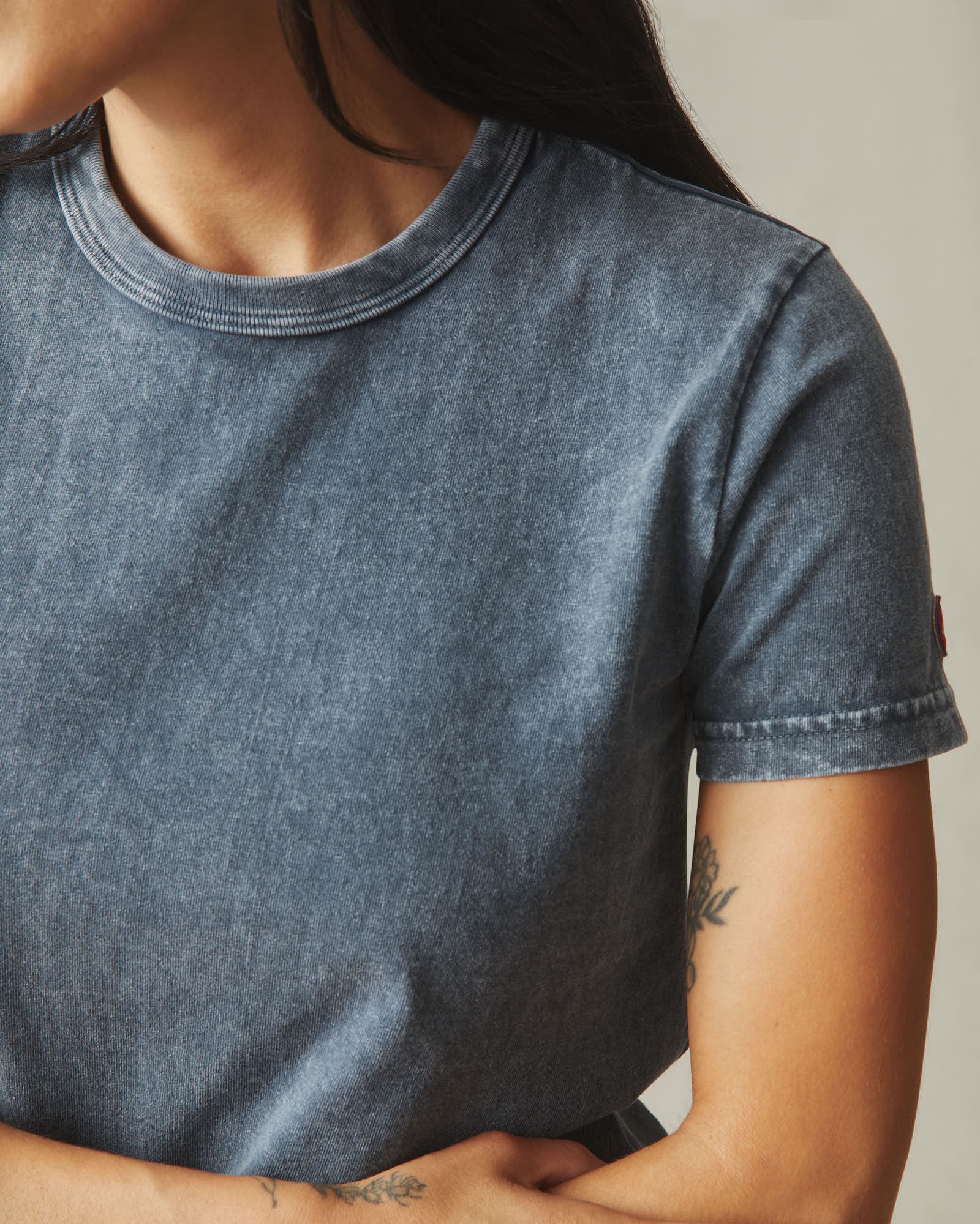 Women's Vintage Crew Tee - Mineral Wash Metropolitan Grey - Image 2