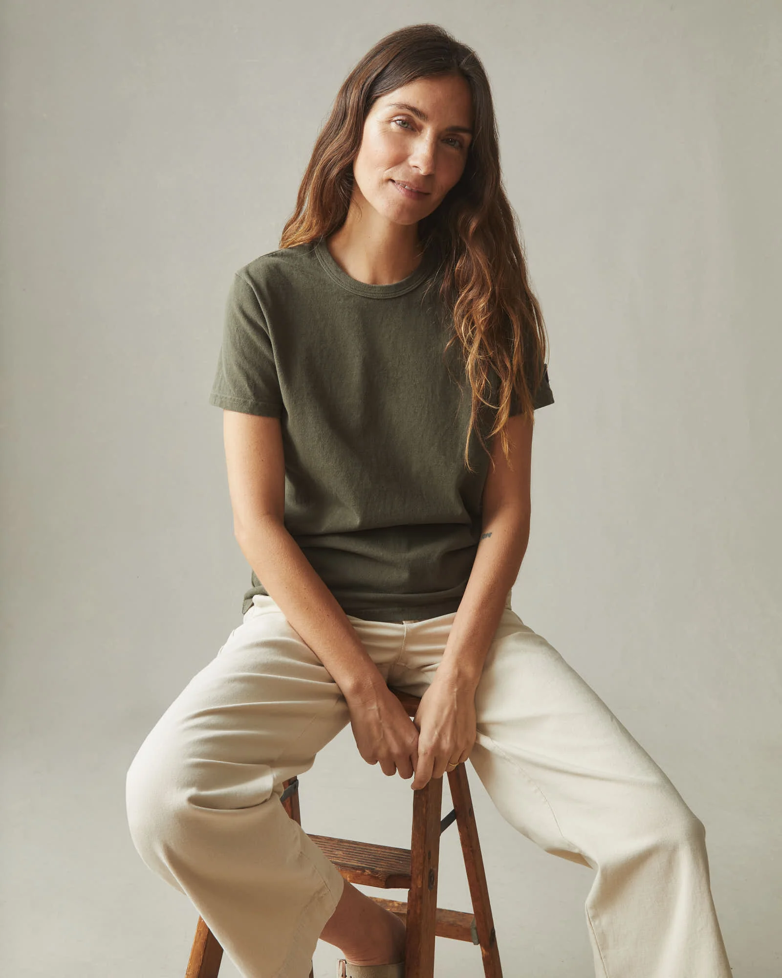 Women's Vintage Crew Tee - Washed Olive - Image 4